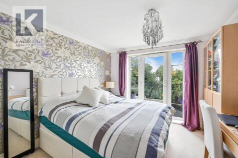 Charlemont House, 35 Cheam Road - KT17 1QX