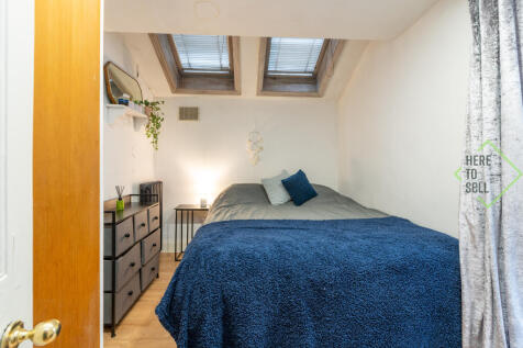 68a Regina Road N4-1