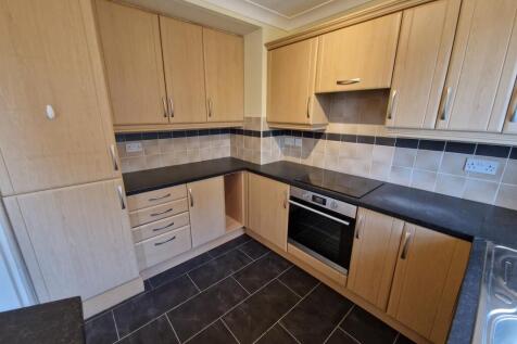 Ashton Court, Pembroke Close, Taunton photo 4