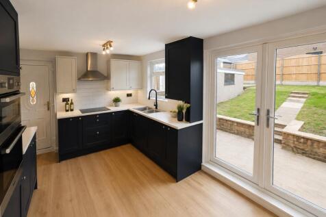 Oliver Road, Heckmondwike photo 3