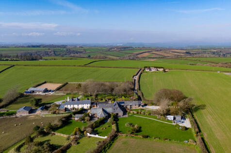 A07 - Keaton Barns Holbeton Drone - 260303