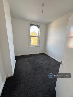 Maxwell Street, Featherstone, Pontefract, WF7 photo 3