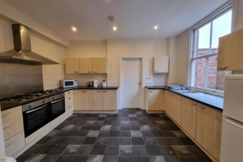 14 Claremont Road, Leamington Spa photo 2