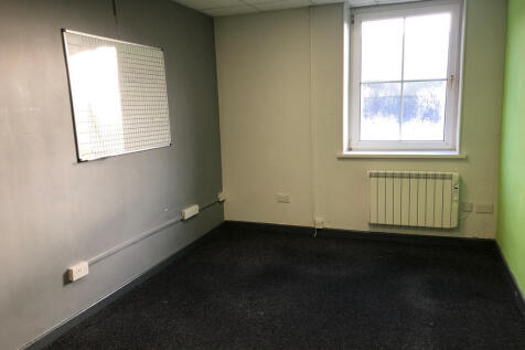 Office to rent Image 4