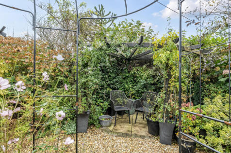 1369558-18-68ee5e...