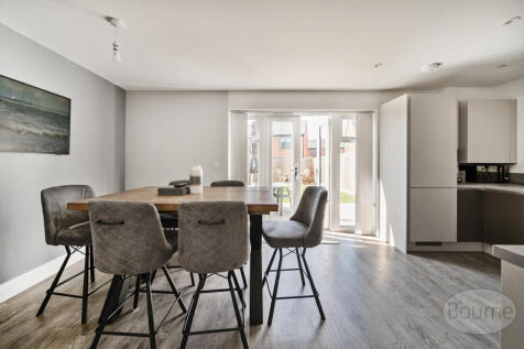 38a10276-6a14-40e...