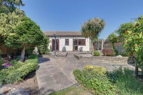 288 SOUTHEND ROAD SS11 8PS-17.jpg