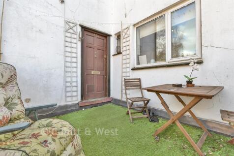 Patio / Decking