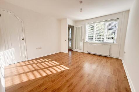 Godmanston Close, Canford Heath, Poole photo 3