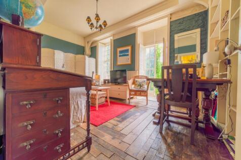 Call 02920 454555 to secure your viewing_1