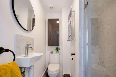 2 Lysander Close, St. Ives photo 3
