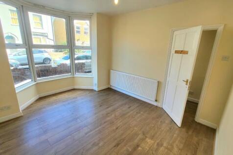 Victoria Road, Bedford photo 3