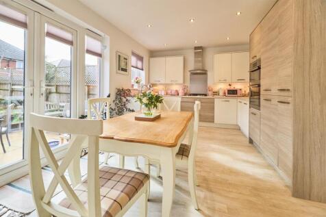 Fitted Dining Kitchen to Rear