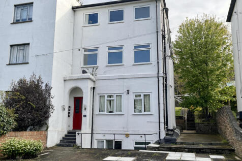 Cobham Terrace, Greenhithe