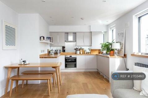 Open Plan Kitchen / Dining 