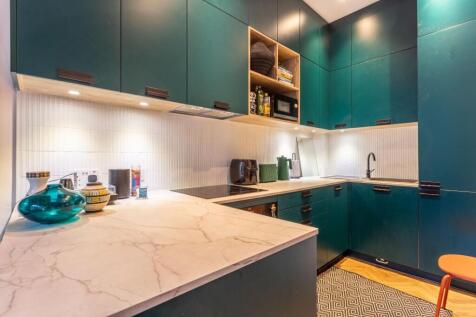 kitchen (1).jpg