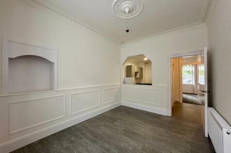 Neilston Road, Paisley, Renfrewshire, PA2 photo 3