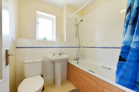 32 Shalbourne Squ...