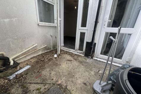 Garden 2.jpg