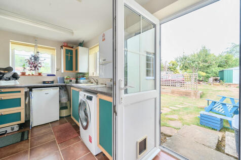 1334511-28-68a2eb...