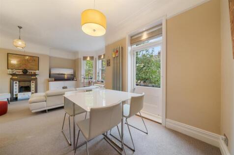 Flat 25, Castellain Mansions W9 1HE-No Watermark-1