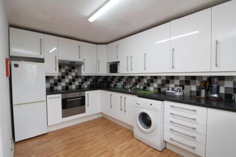 A Room in Bradwell Common Boulevard, Bradwell Common photo 5
