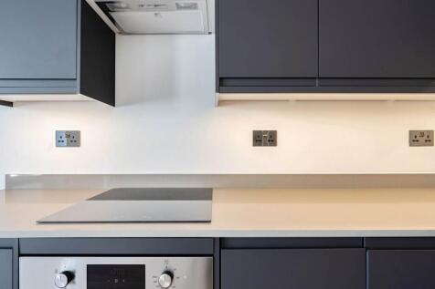 flat 5 kitchen 3