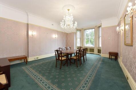 10 Berkeley House (26).JPG