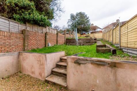 17927496 Garden (2).jpg