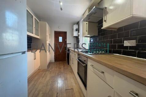 kitchen 1.jpg