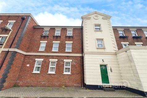 Aldershot, GU11 - property photo