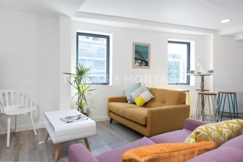 4-bed flat on (£155pppw) St James' View, City Centre, NE1, £2,686/mo