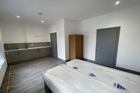 Limetree Avenue Room 4, Central, Peterborough photo 3