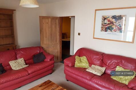 Flat 49b Gaol Road