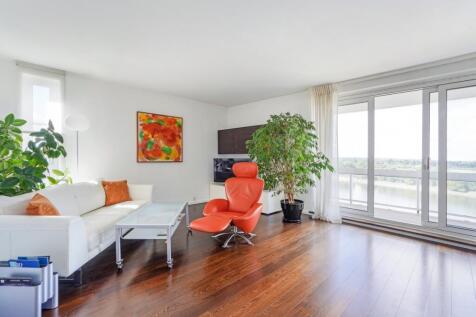 Flat 83, Rosebank...