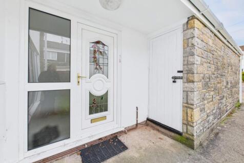 Entrance to property 