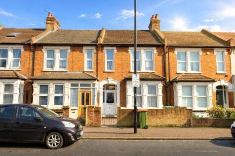 Shakespeare Crescent, E12, 3 Bedroom House For Sal