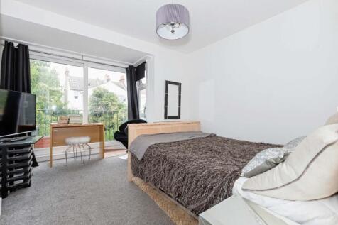 Pembroke Crescent.jpg