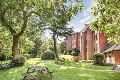 14 The Garlands - Communal Gardens 3.jpg