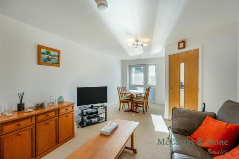 8703237-interior05.jpg