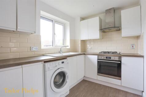 Hollybush Way, Cheshunt photo 3