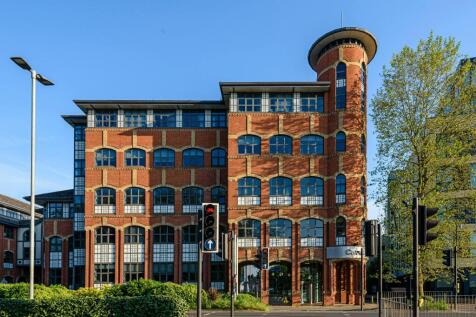 Cavell House 010.jpg