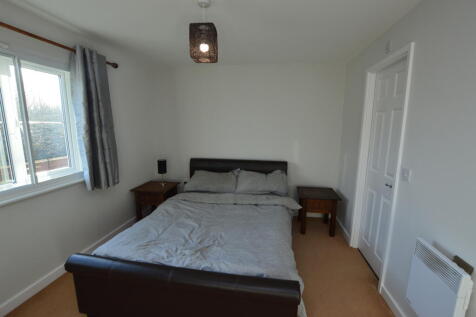 Bracken Green, East Ardsley photo 5