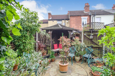 Rear gardens &amp; access