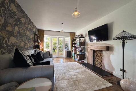 Rookery Road, Staines-upon-Thames, Surrey, TW18 photo 3
