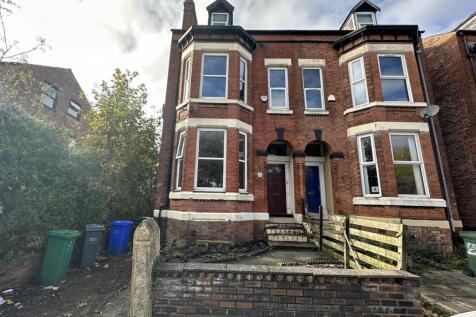 6-bed house on Swinbourne Grove, Withington, £142pppw, £615/mo
