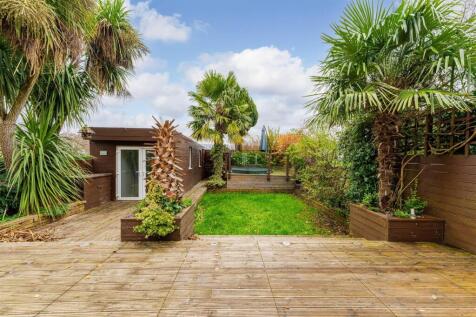 41 Oaklands Avenue, Isleworth TW7-23.jpg