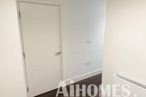 153300152400a40a1318