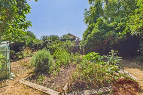 Bradden Close