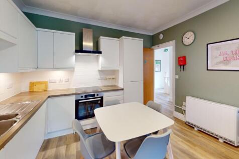 Flat 2, 1B, 18, Avenue Road TR114AZ photo 3